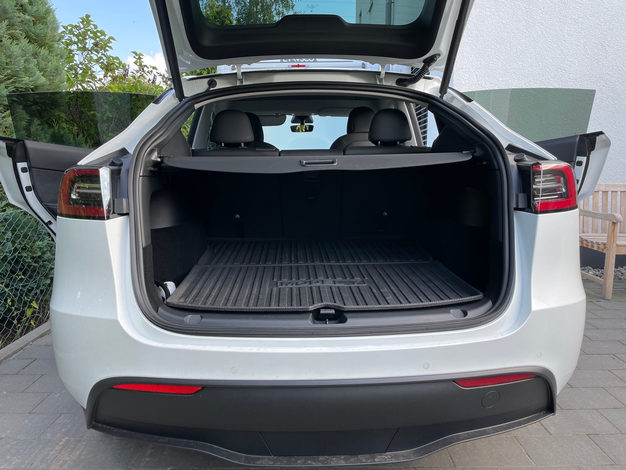 NEJIYA Ausziehbar Kofferraumabdeckung für Tesla Model Y 2020 2021