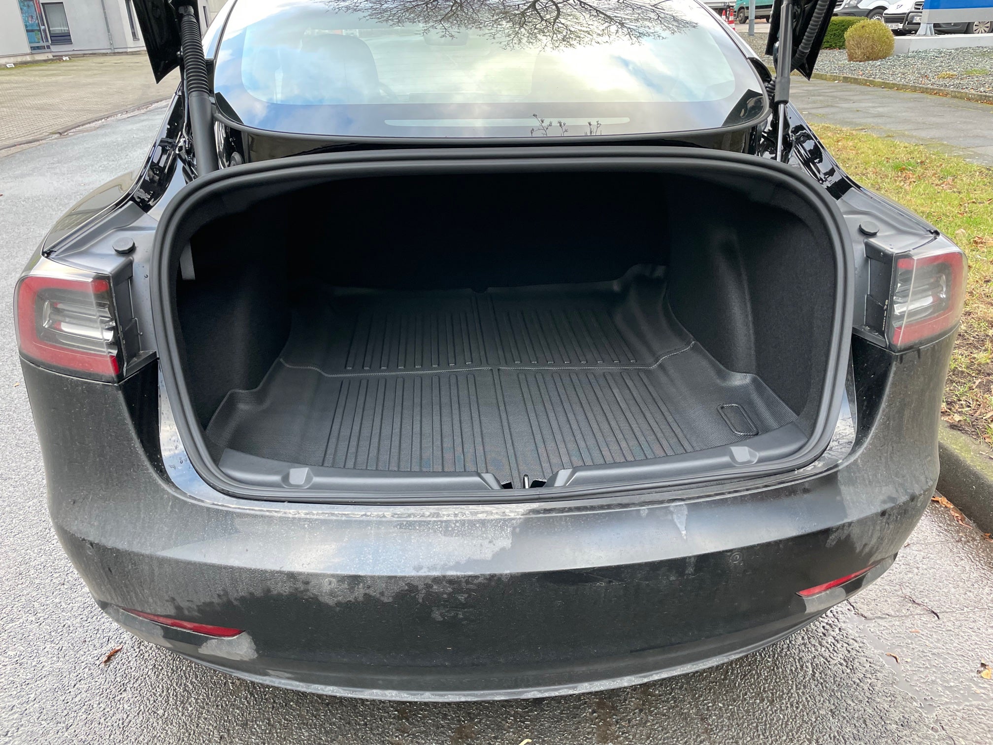 Kofferraummatte Trunk Matte Tesla Model 3 Velours Schutz Matte Kofferraum  Edel