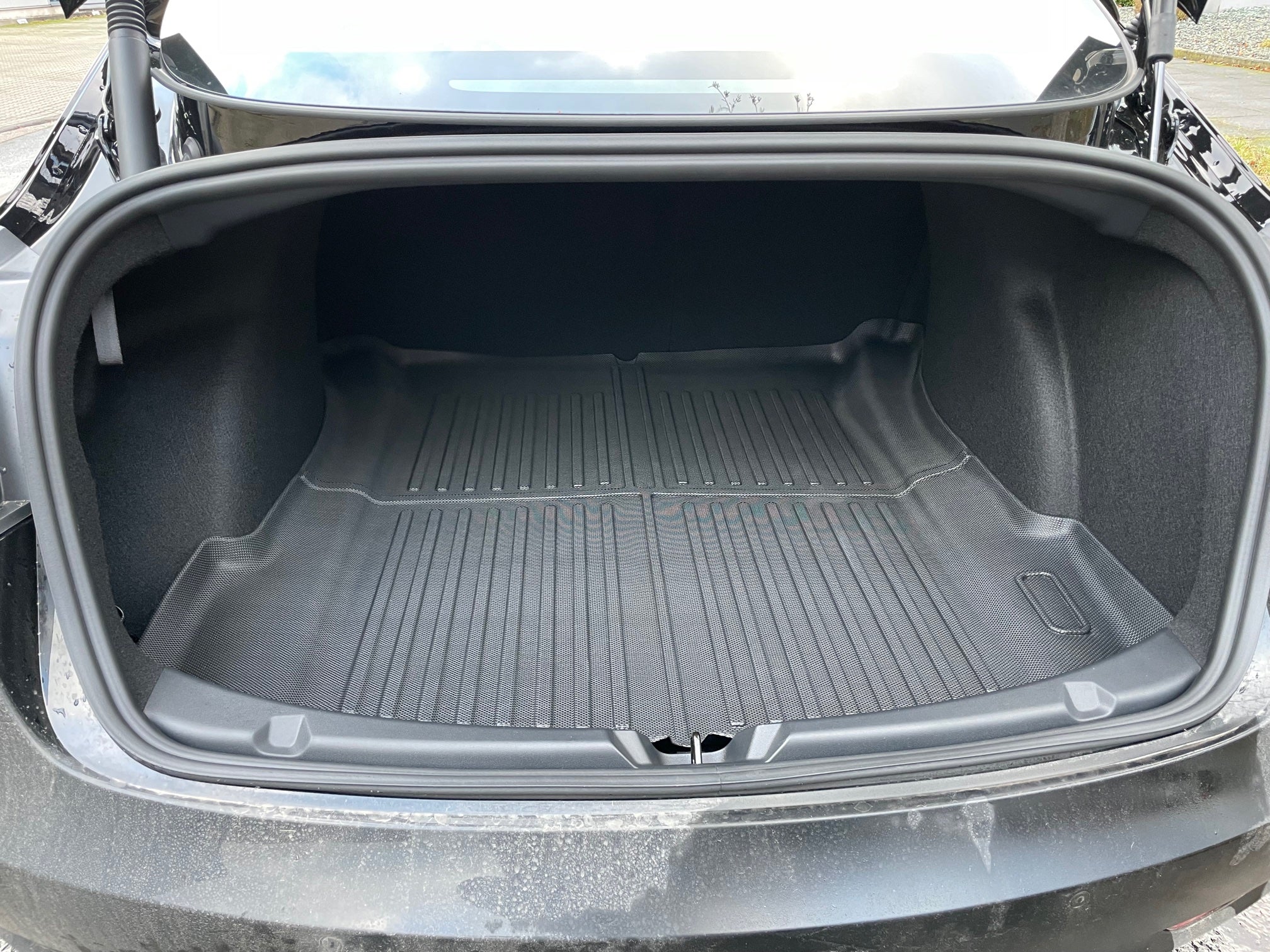 Kofferraum Ladekantenschutz Tesla Model 3 (nicht kompatibel mit