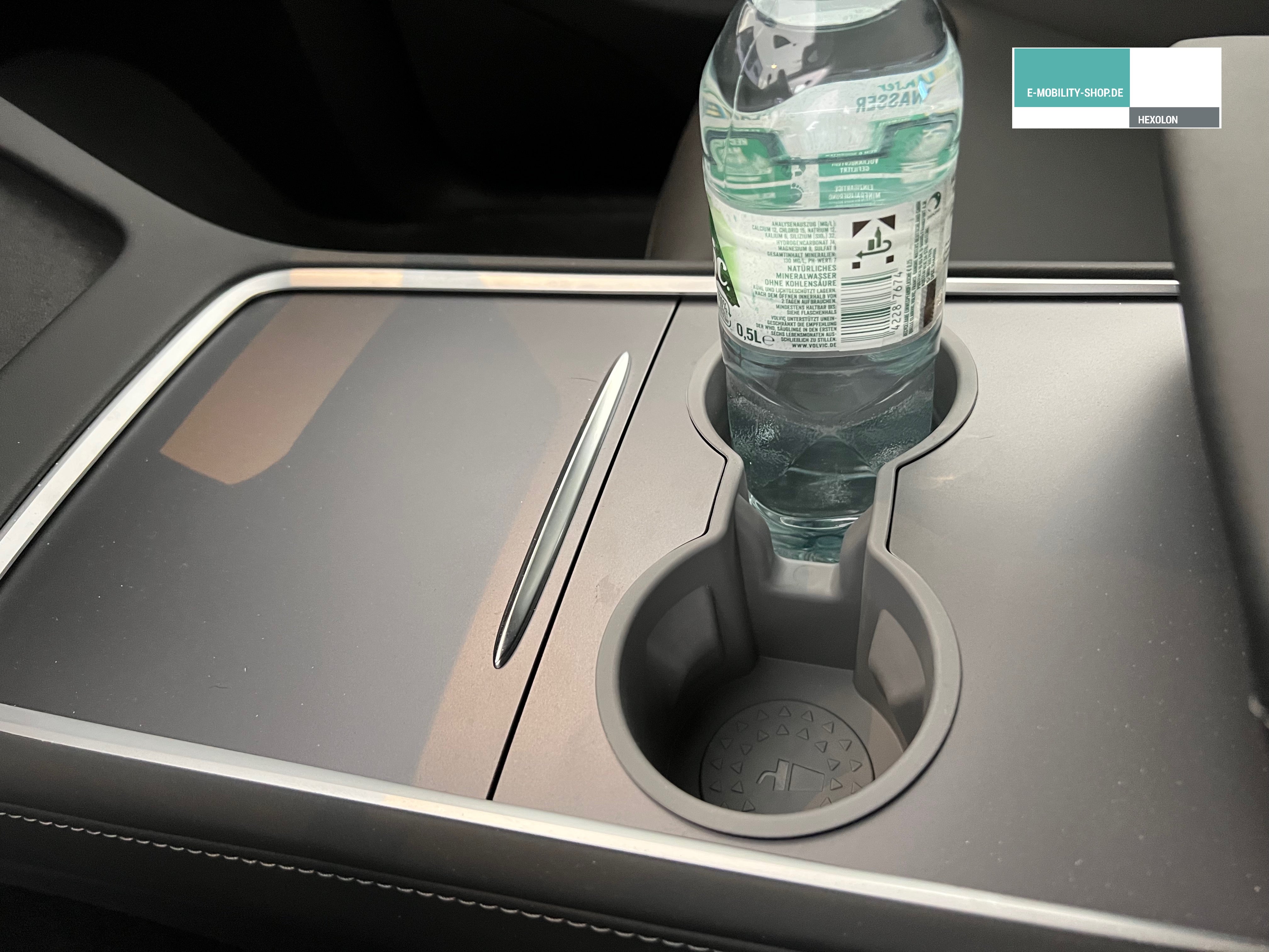 Tesla Model 3 und Y - Getränkehalter, Flaschenhalter – E-Mobility Shop