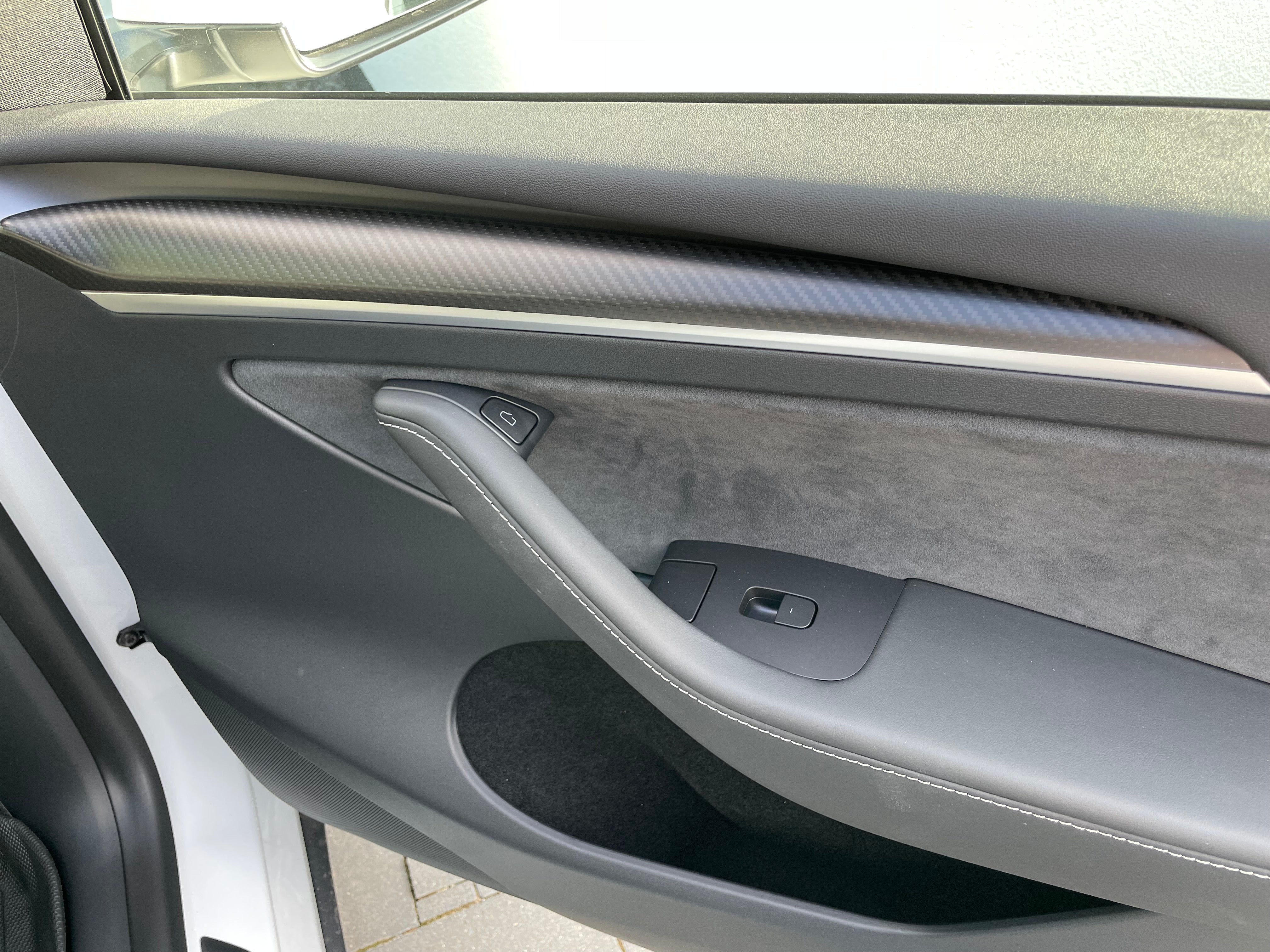 Echt-Carbon Dashboard-Leiste und Seitenteile Türverkleidung in